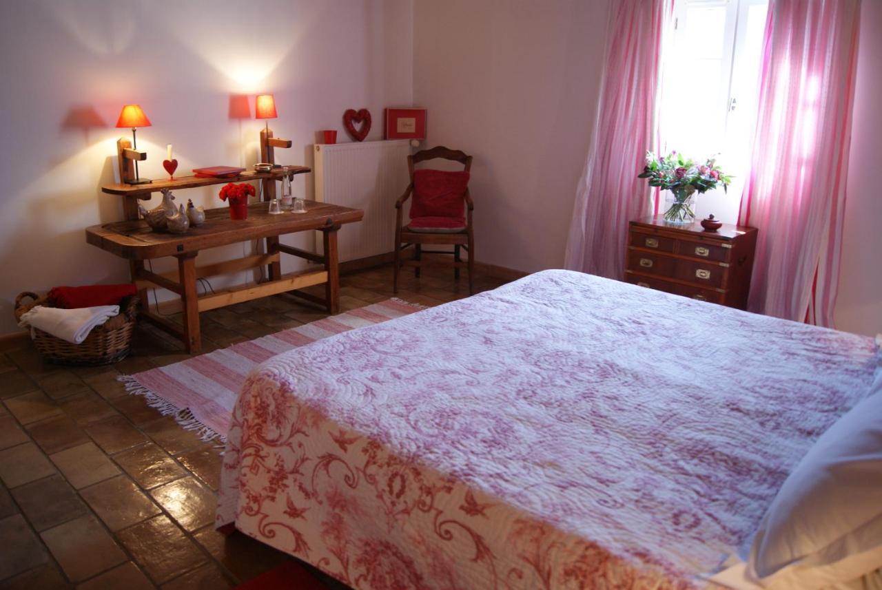 La Ferme De Gigognan 2*